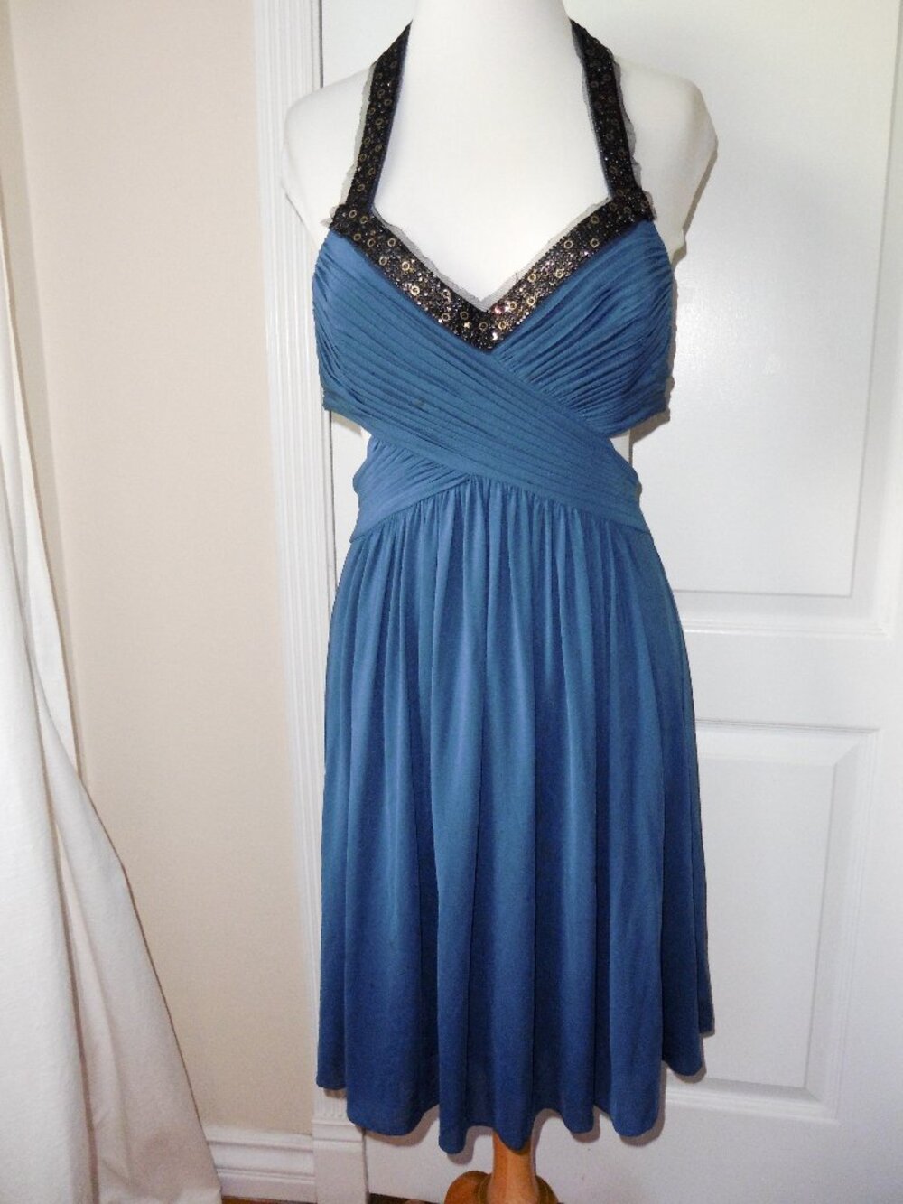 BCBGMaxazria Embellished Sequin Side/Back Cut-Outs Dress Medium? Y2K Vintage - Picture 2 of 8